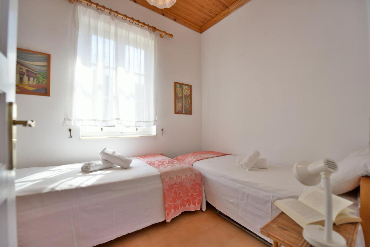 Options House Villa ไฮดรา ภายนอก รูปภาพ