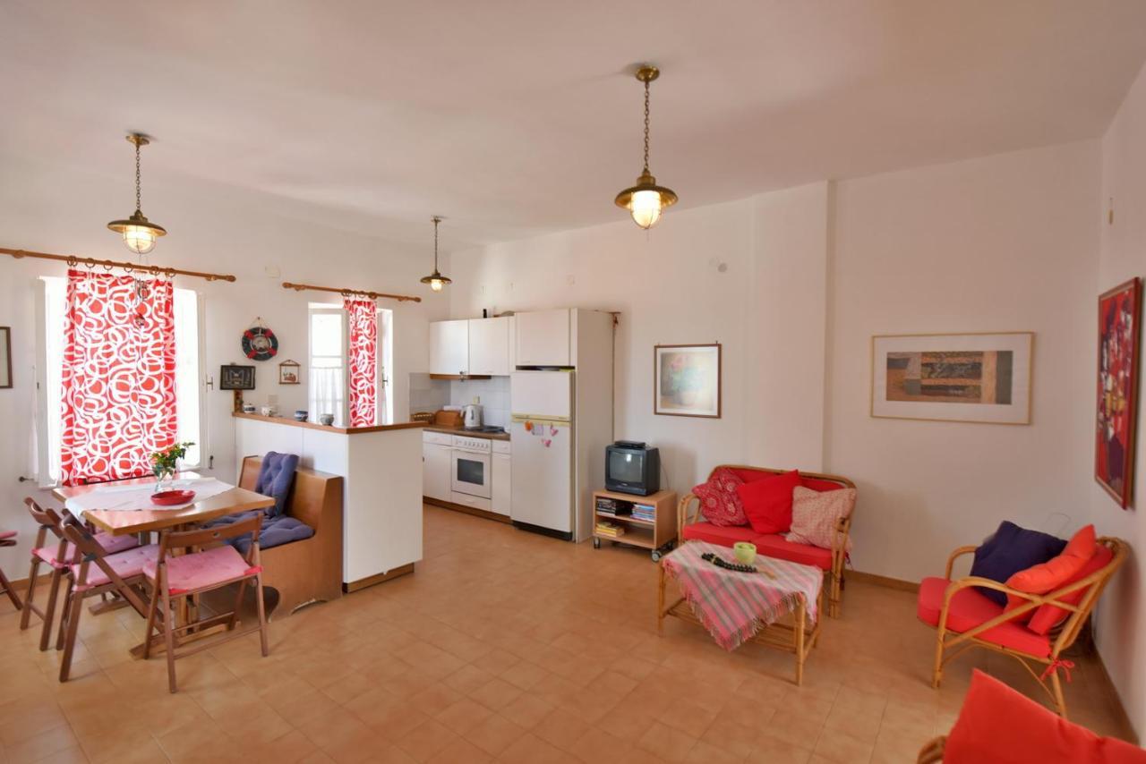 Options House Villa ไฮดรา ภายนอก รูปภาพ