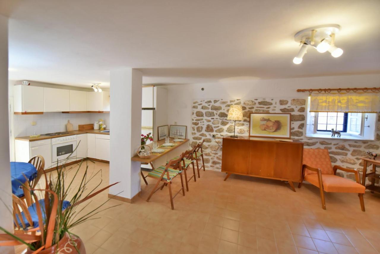 Options House Villa ไฮดรา ภายนอก รูปภาพ