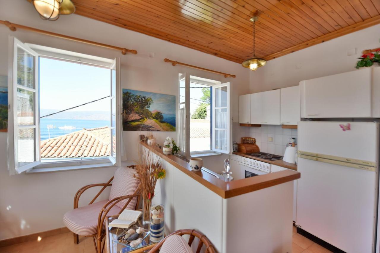 Options House Villa ไฮดรา ภายนอก รูปภาพ